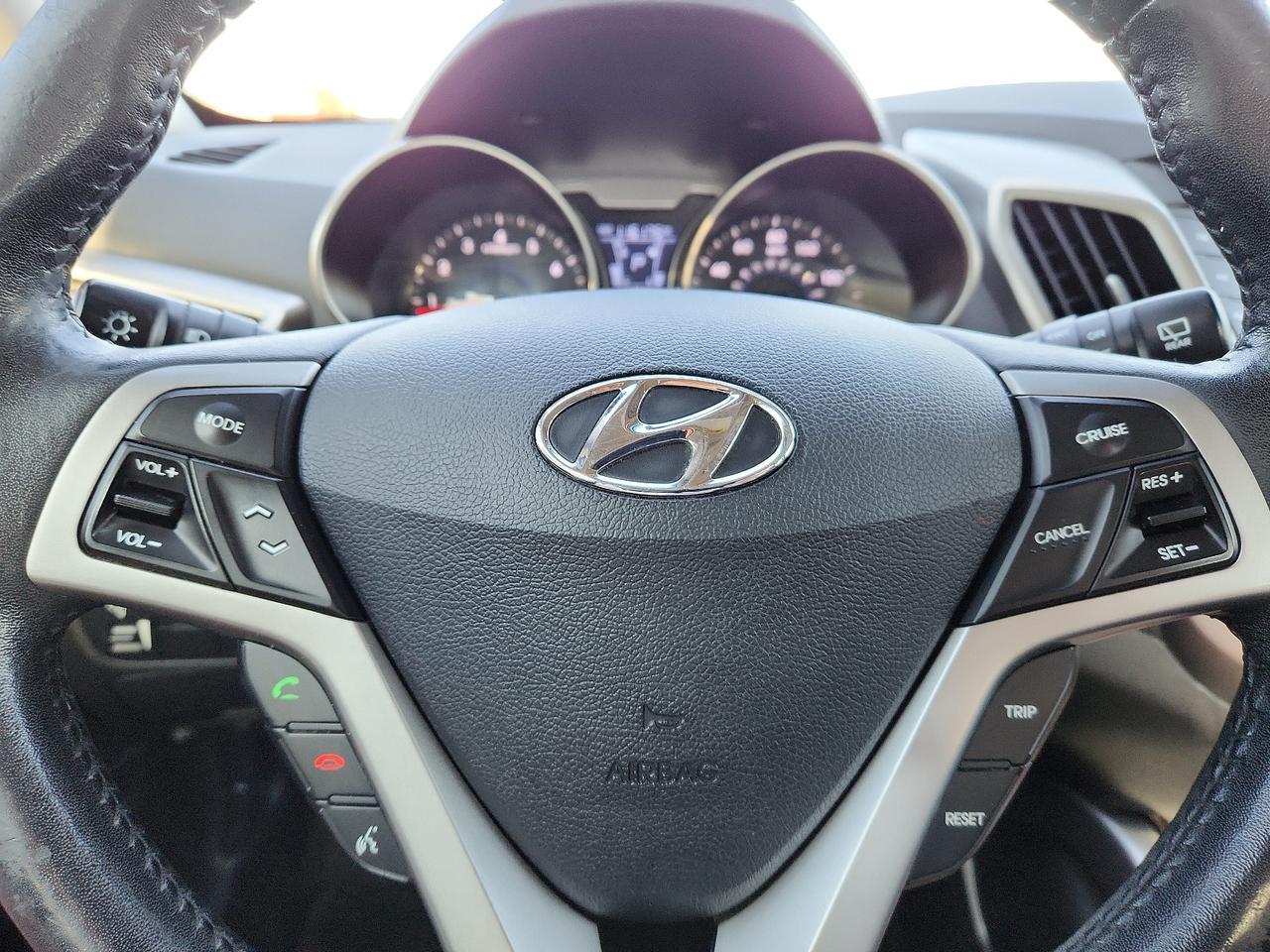 2013 Hyundai Veloster w/Black Int Lubbock TX