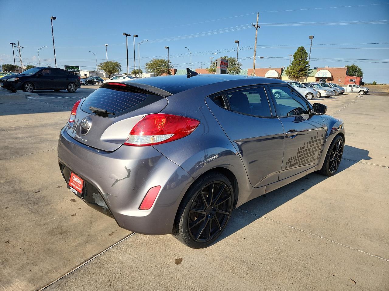 2013 Hyundai Veloster w/Black Int Lubbock TX