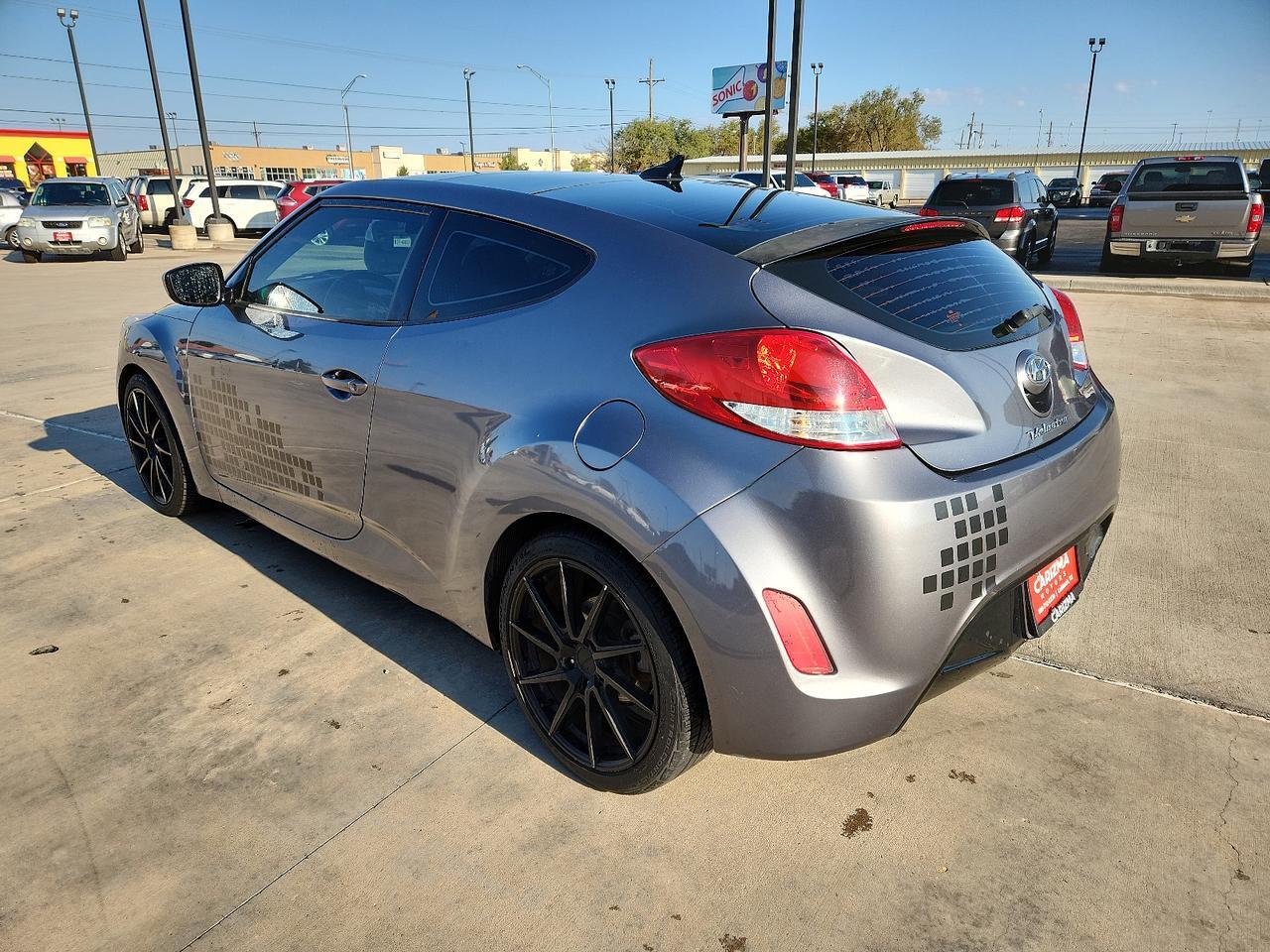 2013 Hyundai Veloster w/Black Int Lubbock TX