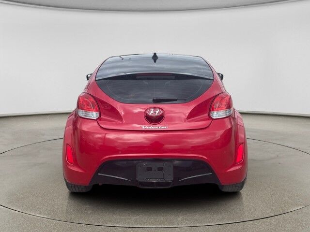 2013 Hyundai Veloster w/Gray Int