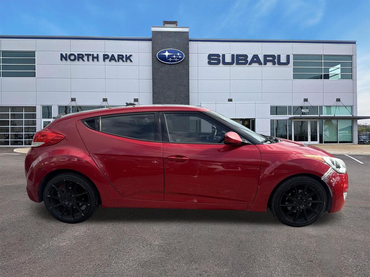 2013 Hyundai Veloster w/Gray Int