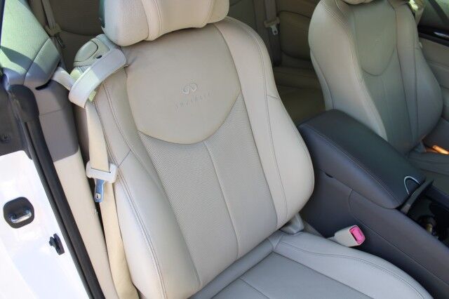 2013 INFINITI G37 Convertible Base Melbourne FL
