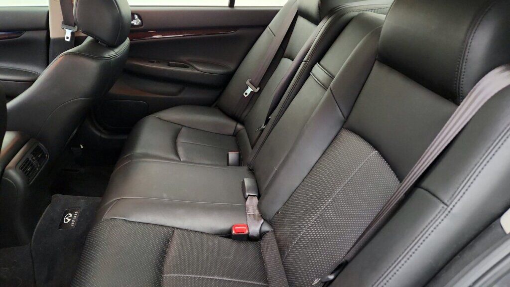 2013 INFINITI G37 X Laurel MD