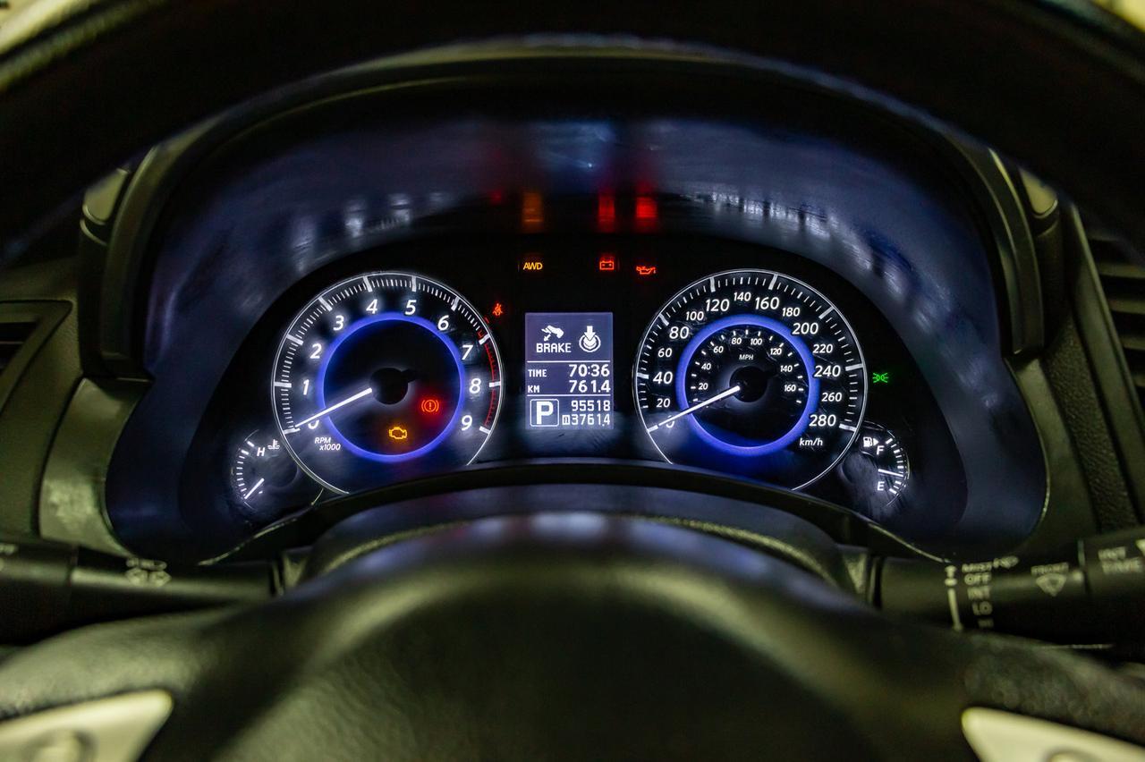 2013 Infiniti FX50 AWD Tech Pkg. Leather Roof Nav BCam Red Deer AB