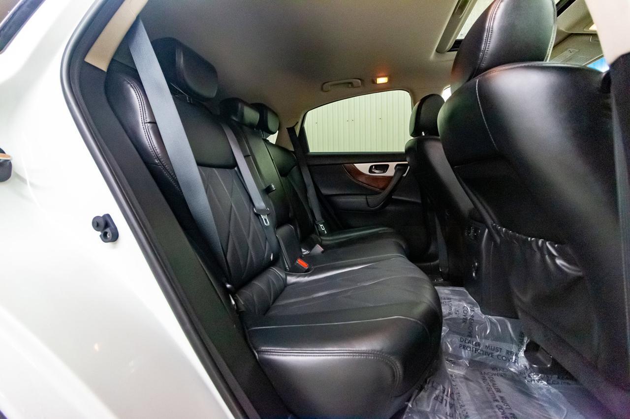 2013 Infiniti FX50 AWD Tech Pkg. Leather Roof Nav BCam Red Deer AB