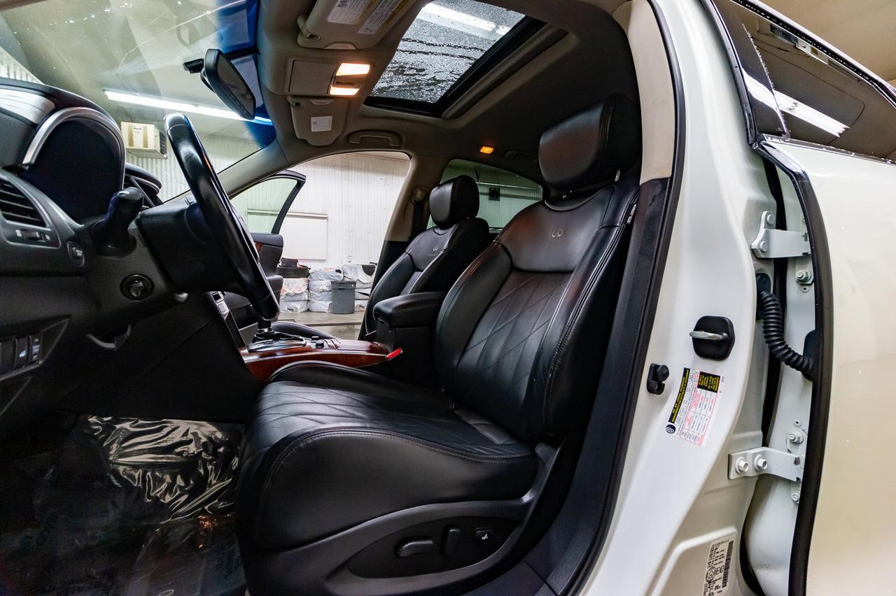 2013 Infiniti FX50 AWD Tech Pkg. Leather Roof Nav BCam Red Deer AB