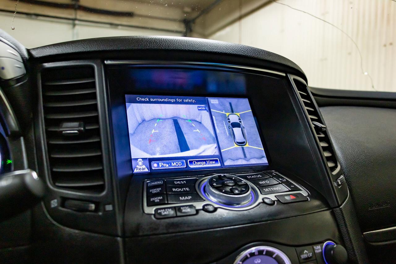 2013 Infiniti FX50 AWD Tech Pkg. Leather Roof Nav BCam Red Deer AB