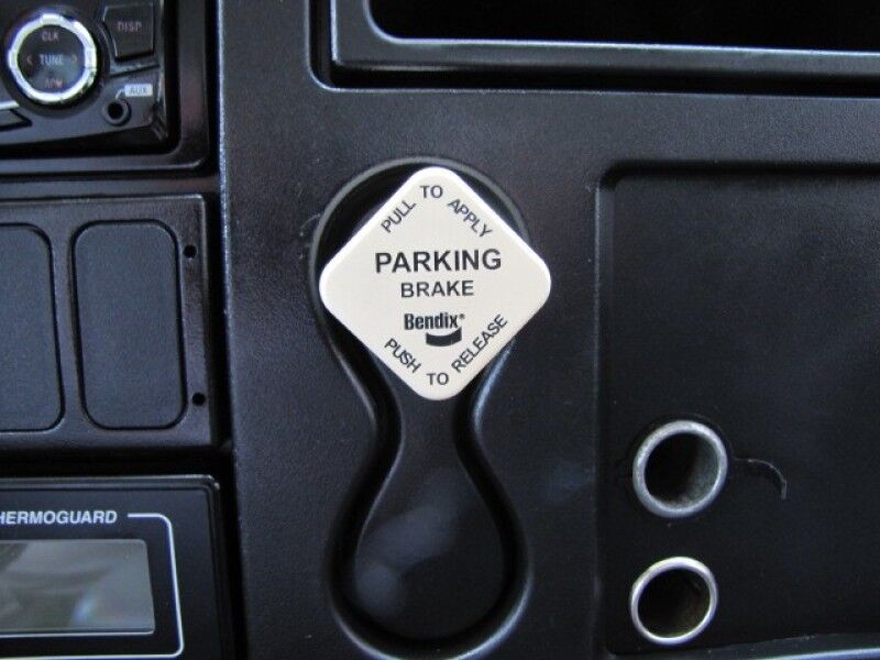 2013 International 4300 diesel Refrigerated Box Truck Collinsville OK