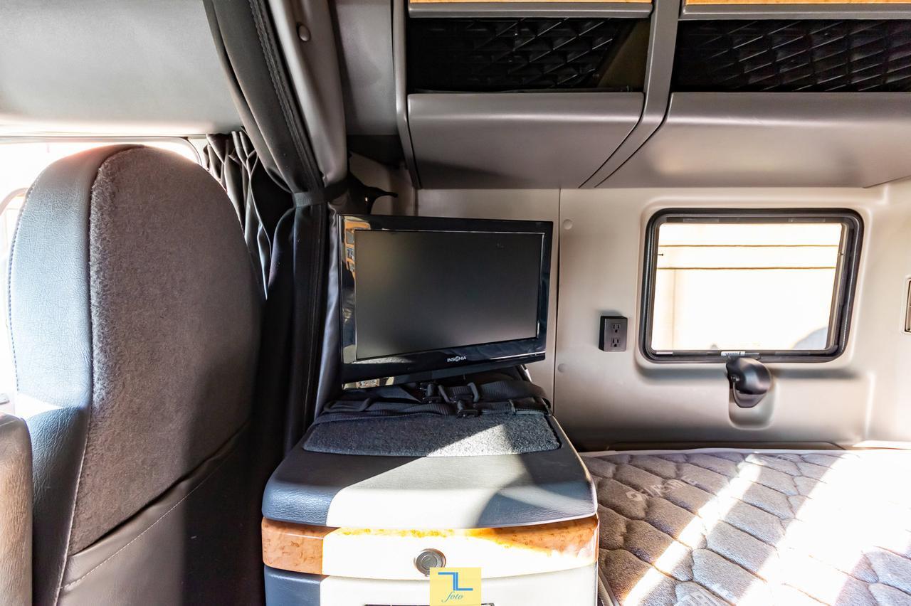 2013 International Prostar Eagle Highway Tractor Sleeper Heavy Spec Red Deer AB