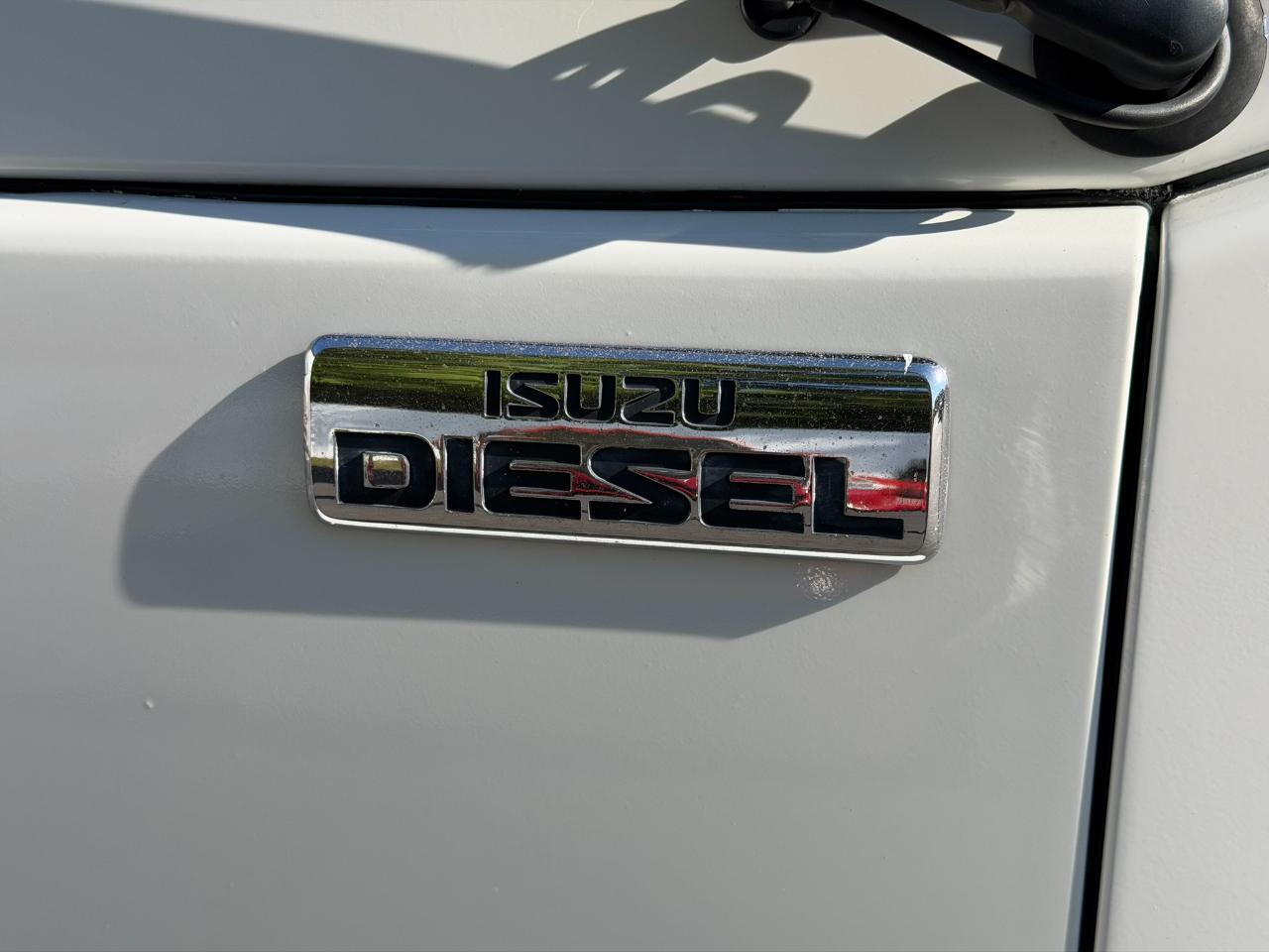 2013 Isuzu NPR DSL REG AT ECO-MAX 110" WB RED CAB IBT AIR PWL Jacksonville FL