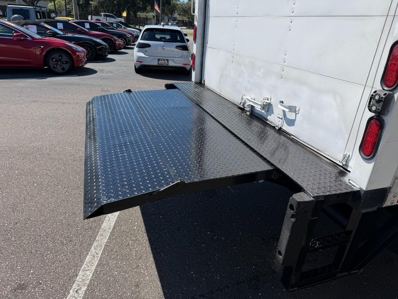 2013 Isuzu NPR HD DSL REG 109" WB WHITE CAB IBT PWL Jacksonville FL