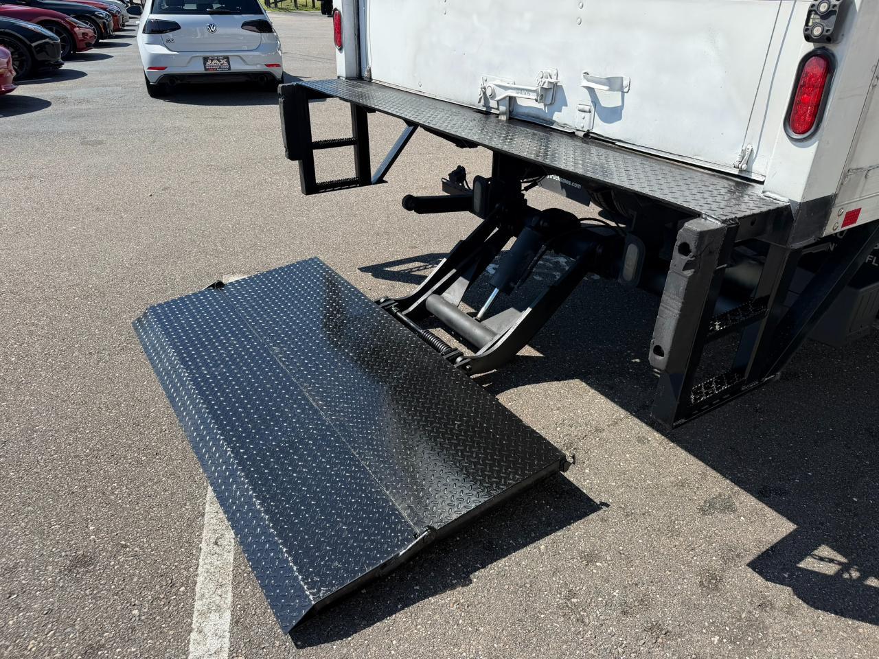 2013 Isuzu NPR HD DSL REG 109" WB WHITE CAB IBT PWL Jacksonville FL