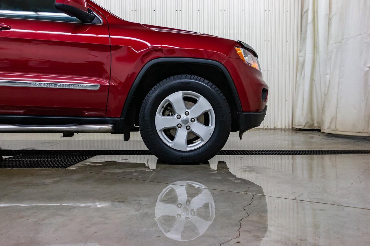 2013 Jeep Grand Cherokee 4x4 Laredo Leather BCam Red Deer AB