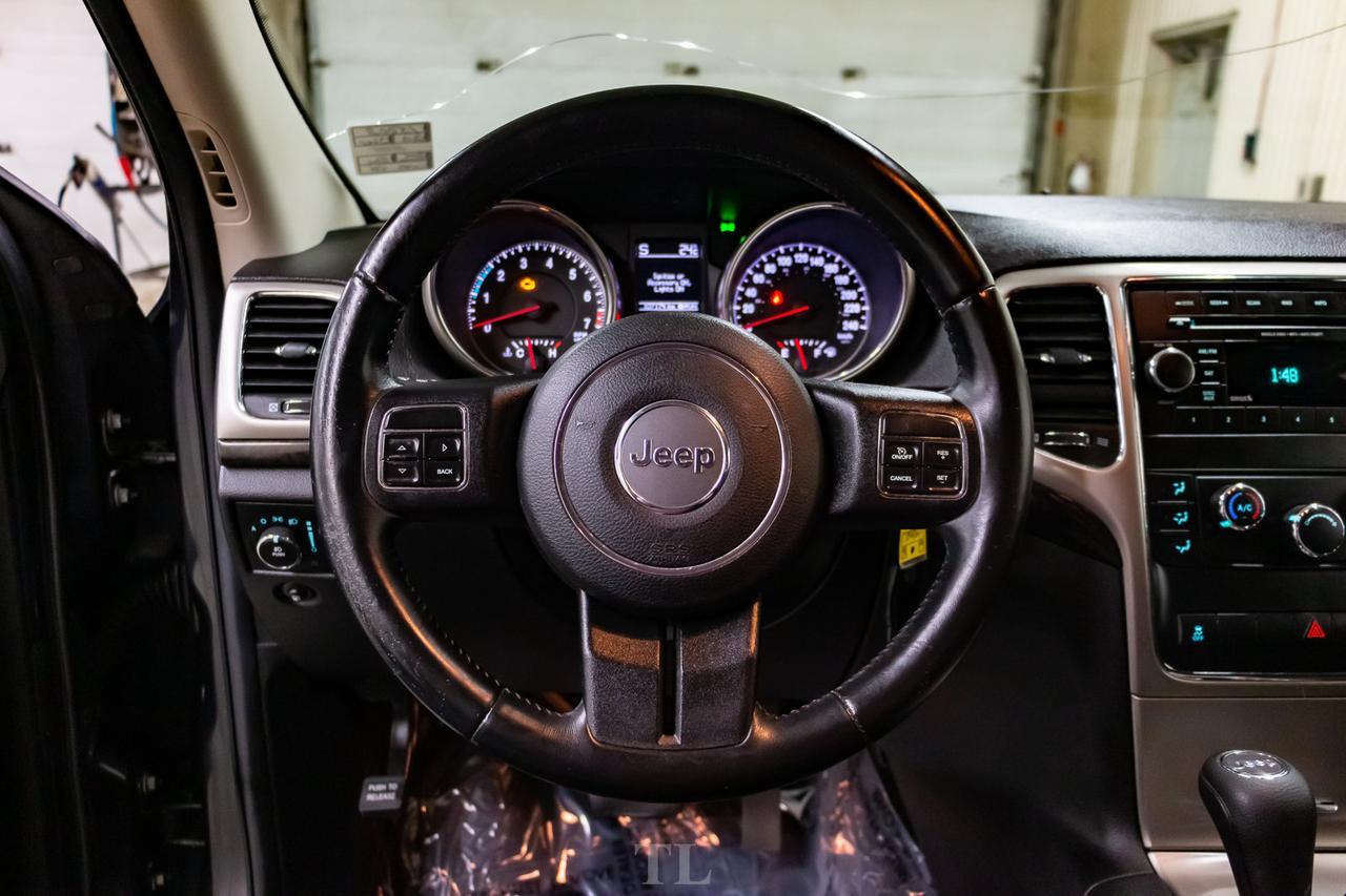 2013 Jeep Grand Cherokee 4x4 Laredo PSeat Red Deer AB