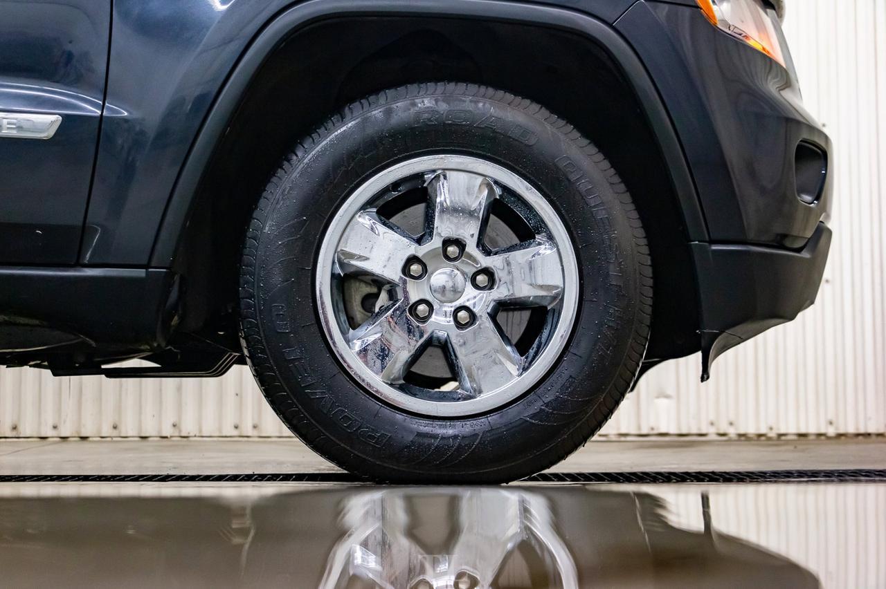 2013 Jeep Grand Cherokee 4x4 Laredo PSeat Red Deer AB