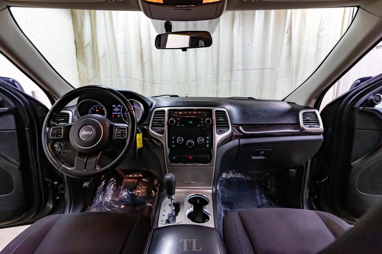 2013 Jeep Grand Cherokee 4x4 Laredo PSeat Red Deer AB