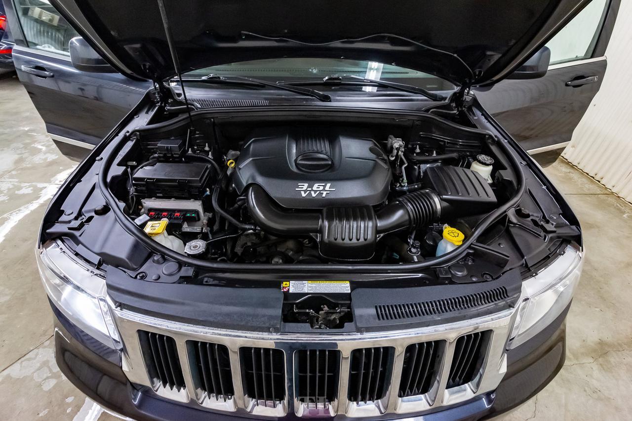 2013 Jeep Grand Cherokee 4x4 Laredo PSeat Red Deer AB