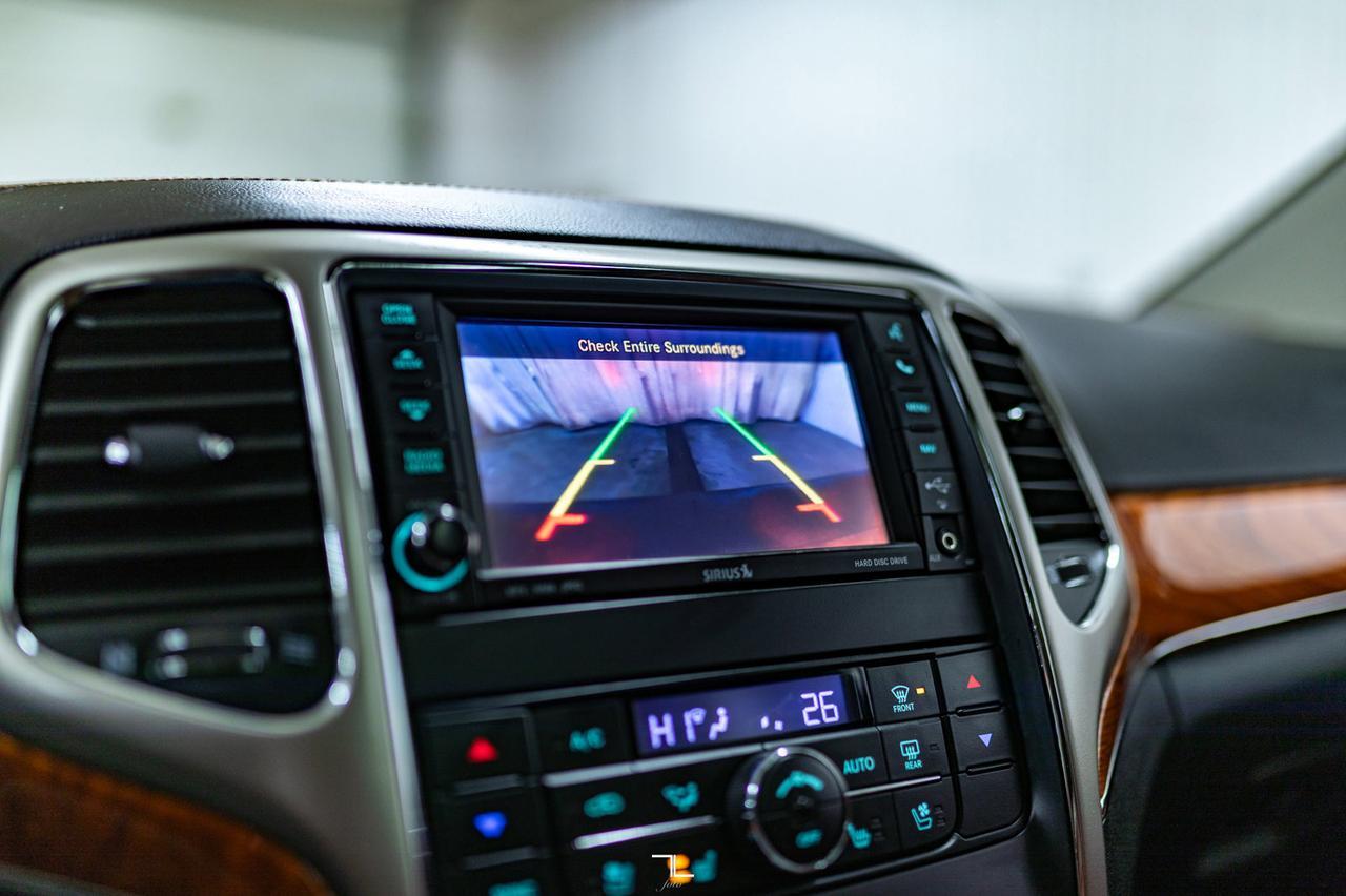 2013 Jeep Grand Cherokee 4x4 Overland Leather Roof Nav BCam Red Deer AB