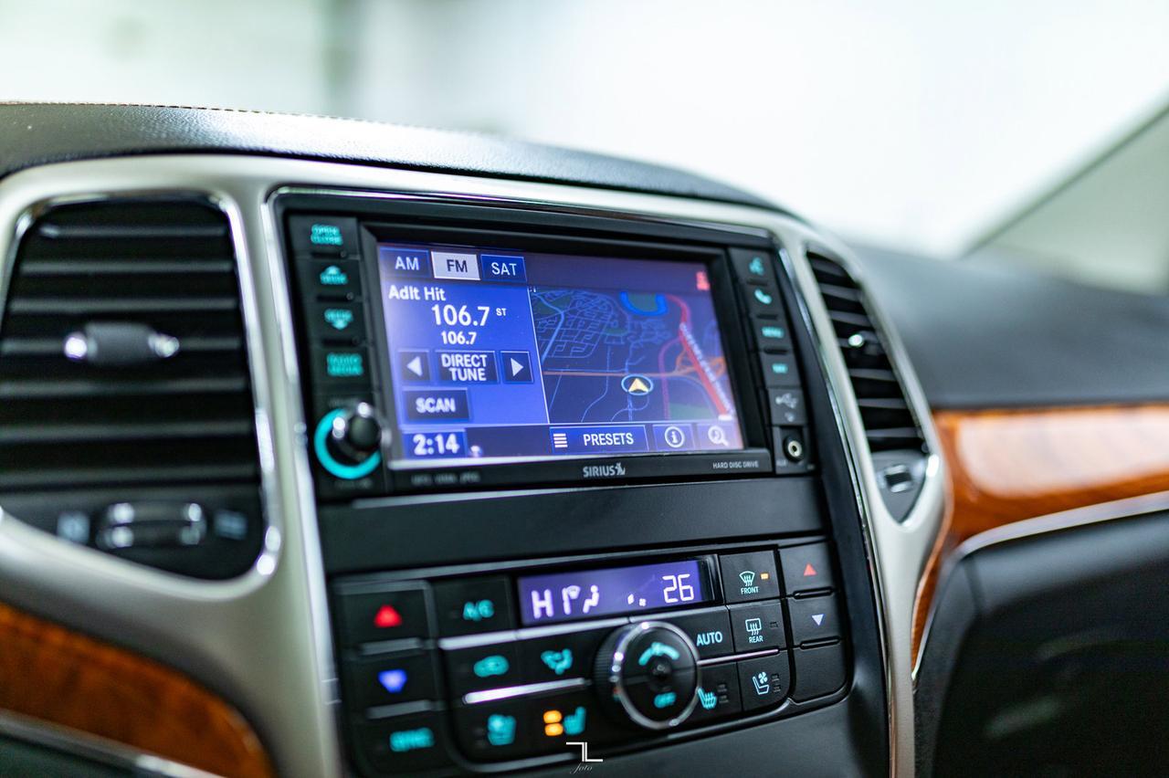 2013 Jeep Grand Cherokee 4x4 Overland Leather Roof Nav BCam Red Deer AB