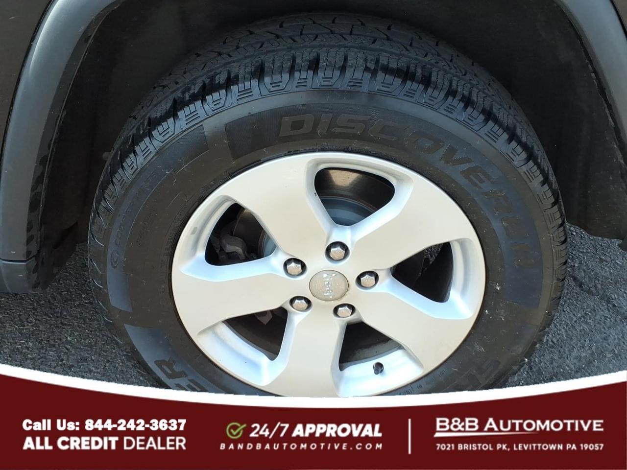 2013 Jeep Grand Cherokee Laredo Levittown PA