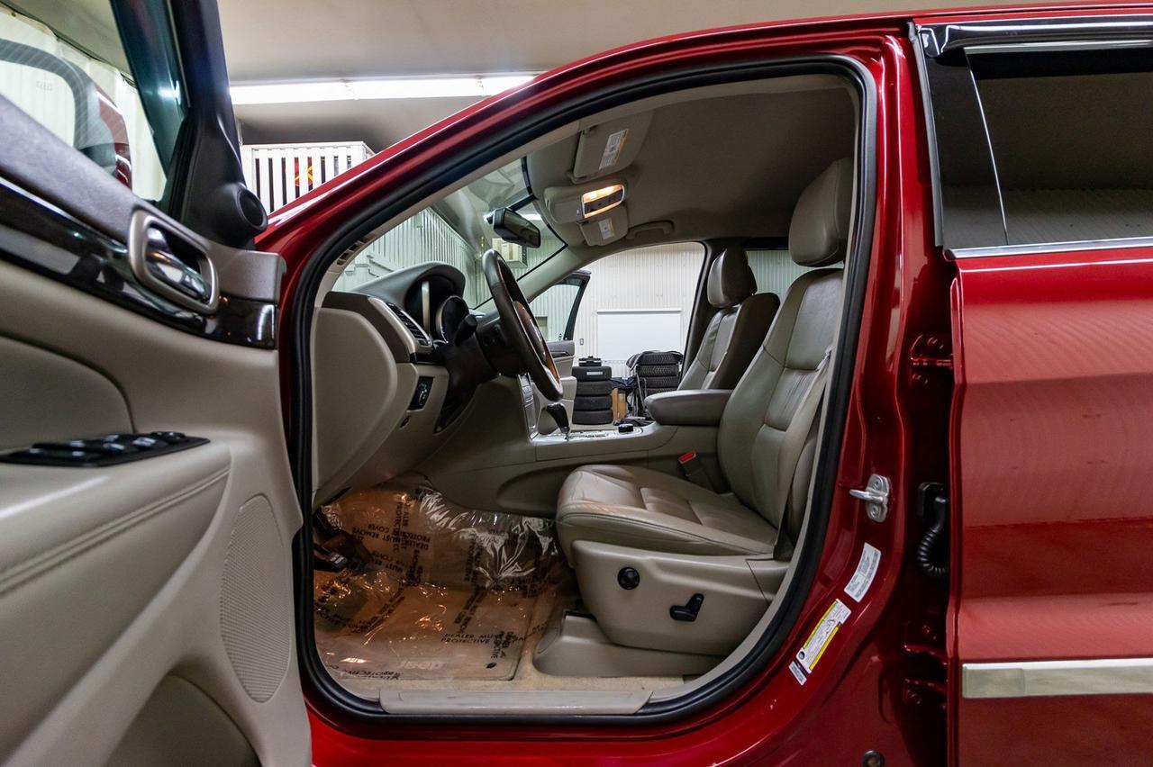 2013 Jeep Grand Cherokee Laredo Red Deer AB