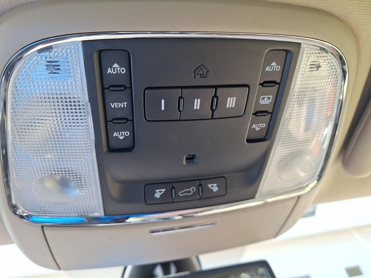 2013 Jeep Grand Cherokee Overland Hurst TX