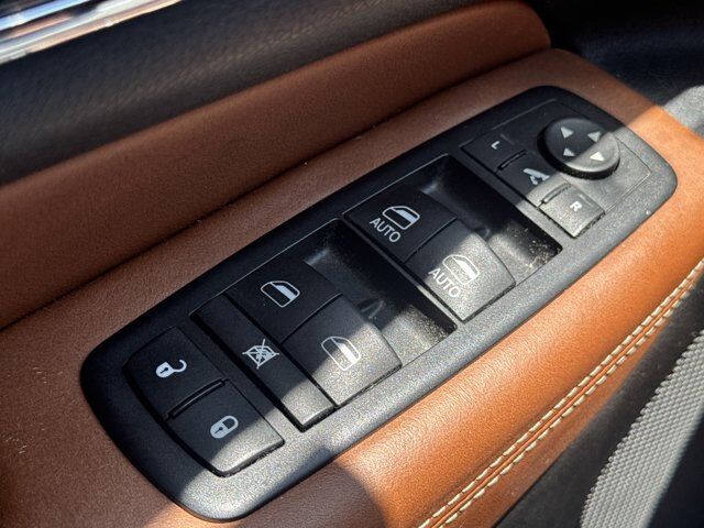 2013 Jeep Grand Cherokee Overland Summit San Antonio TX