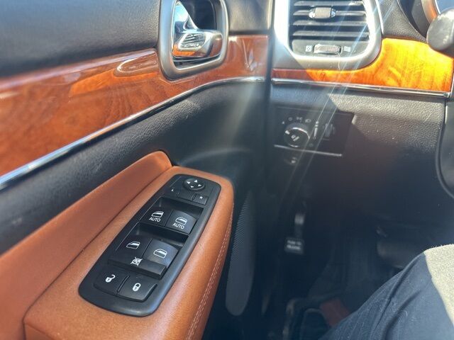2013 Jeep Grand Cherokee Overland Watertown SD