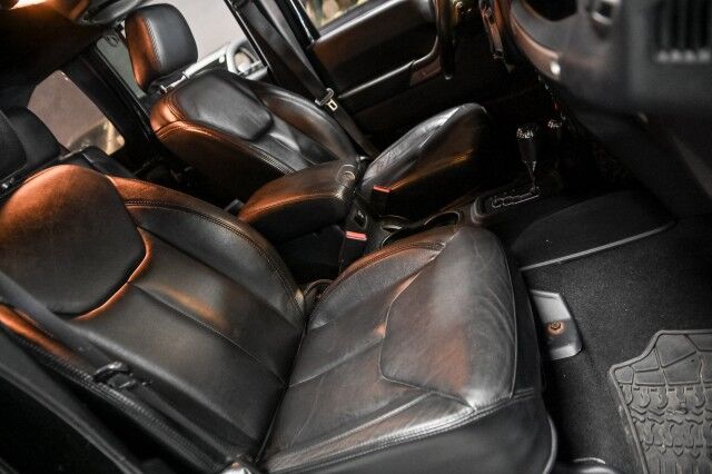 2013 Jeep Wrangler 4WD Unlimited MOAB 4dr SUV Chicago IL