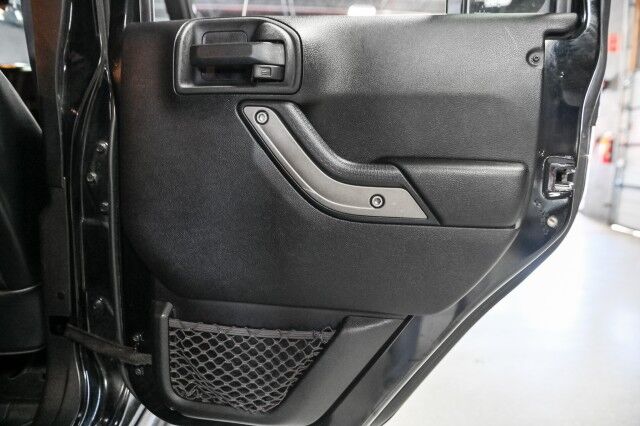 2013 Jeep Wrangler 4WD Unlimited MOAB 4dr SUV Chicago IL