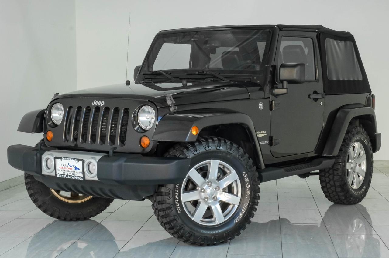 2013 Jeep Wrangler SAHARA 4WD AUTOMATIC SOFT TOP CONVERTIBLE NAVIGATION LEATHER HEA Carrollton TX