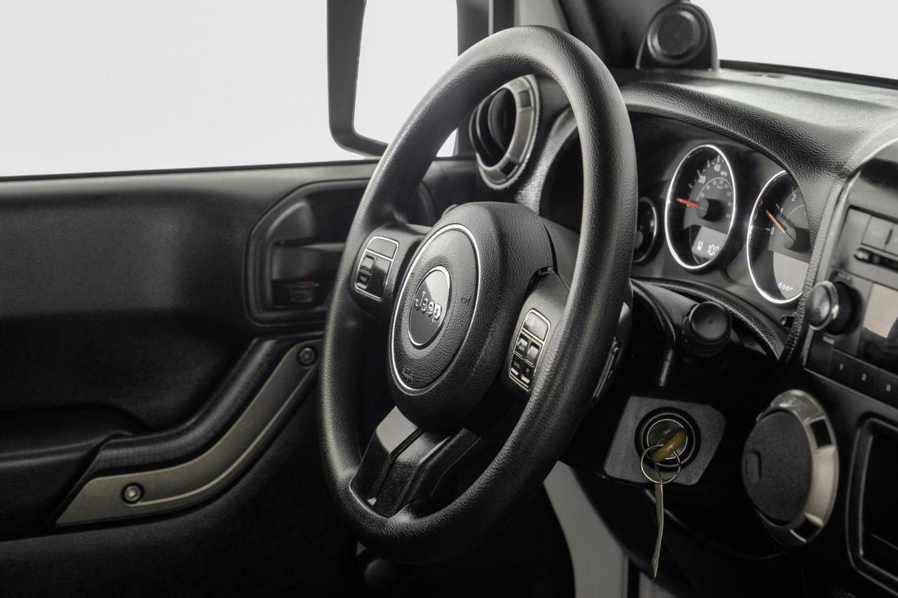 2013 Jeep Wrangler SPORT 4WD SOFT TOP CONVERTIBLE CRUISE CONTROL STEERING WHEEL CONTROLS Carrollton TX