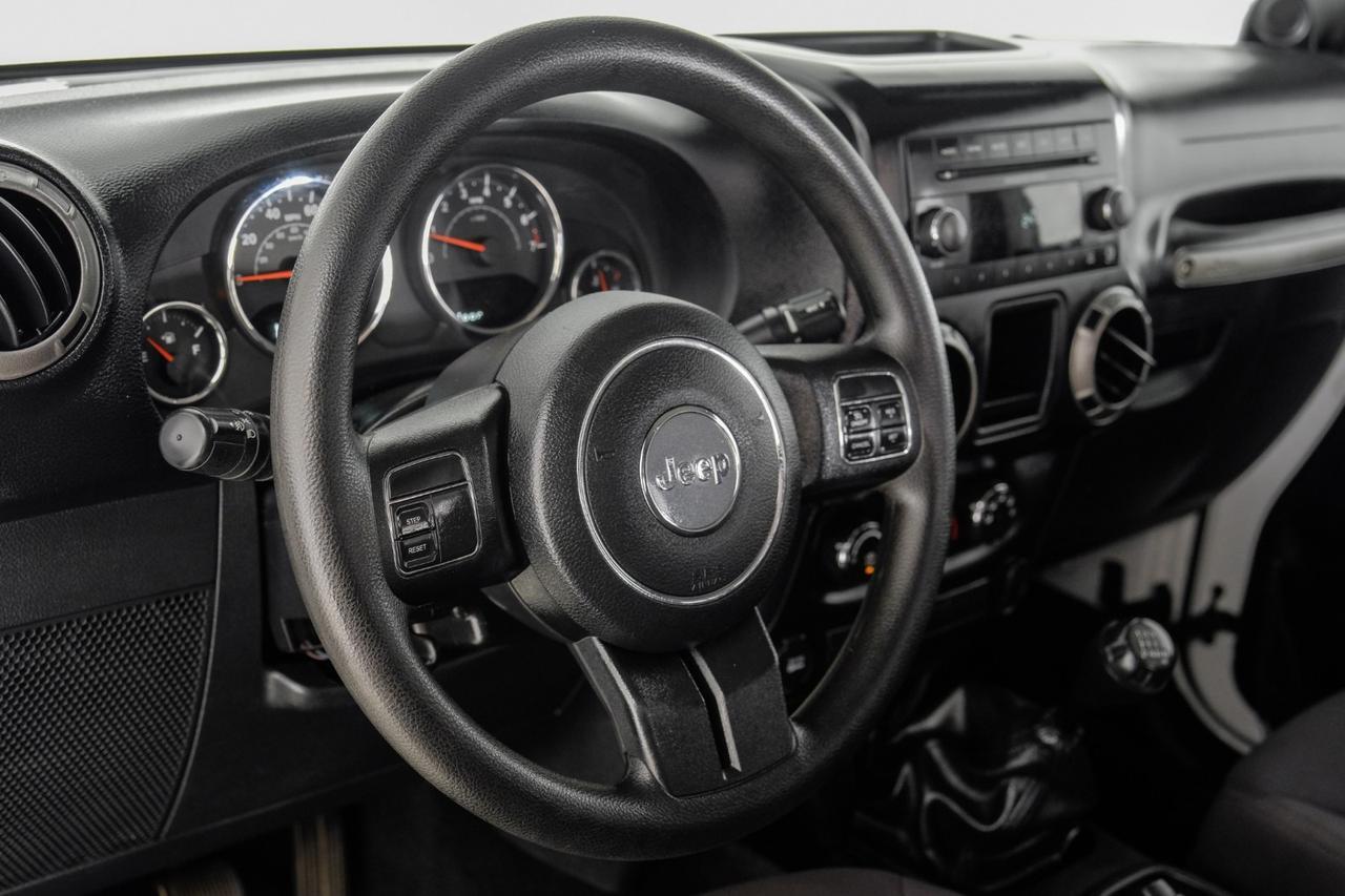 2013 Jeep Wrangler SPORT 4WD SOFT TOP CONVERTIBLE CRUISE CONTROL STEERING WHEEL CONTROLS Carrollton TX