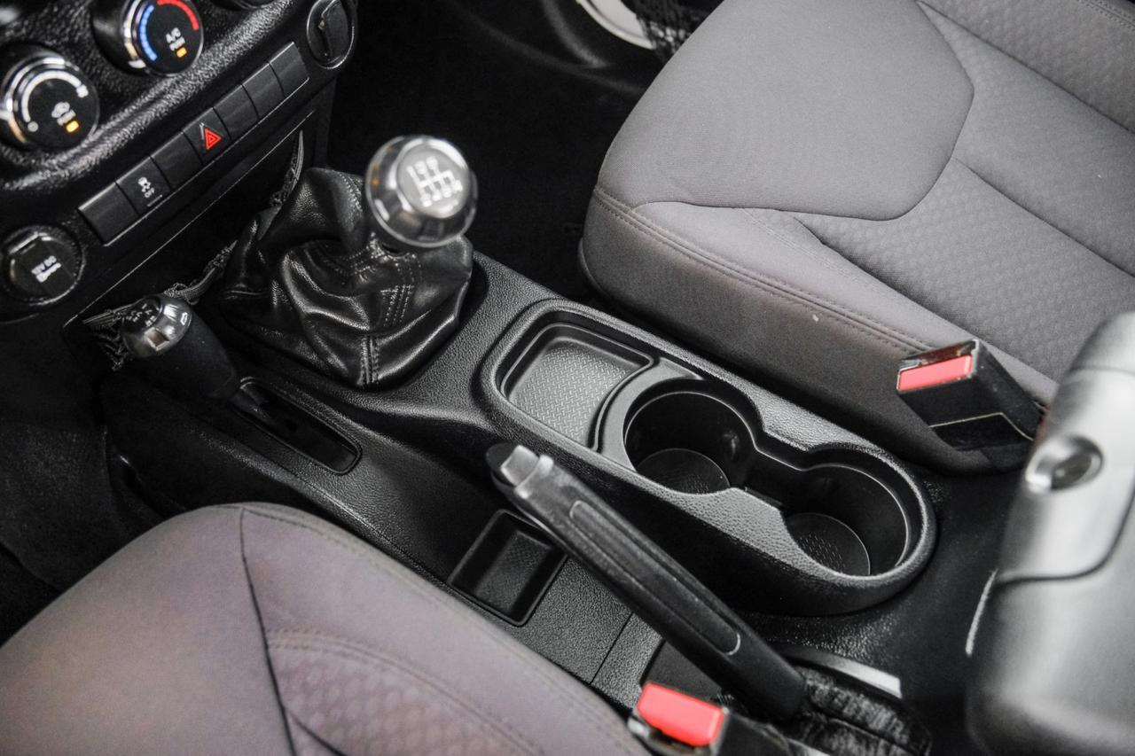 2013 Jeep Wrangler SPORT 4WD SOFT TOP CONVERTIBLE CRUISE CONTROL STEERING WHEEL CONTROLS Carrollton TX