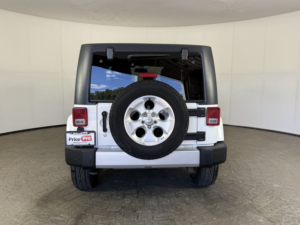 2013 Jeep Wrangler Sahara 4WD Maumee OH