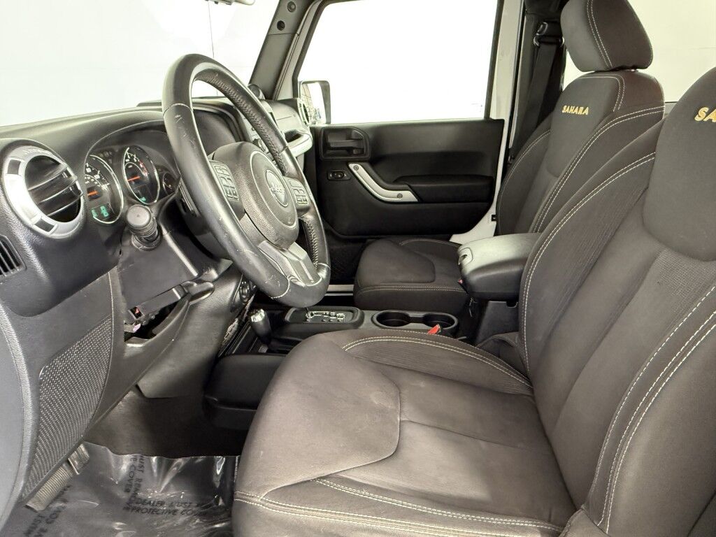 2013 Jeep Wrangler Sahara 4WD Maumee OH