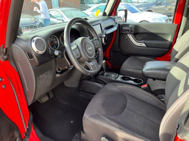 2013 Jeep Wrangler Sahara 4x4 2 Door Hard Top Ashland VA