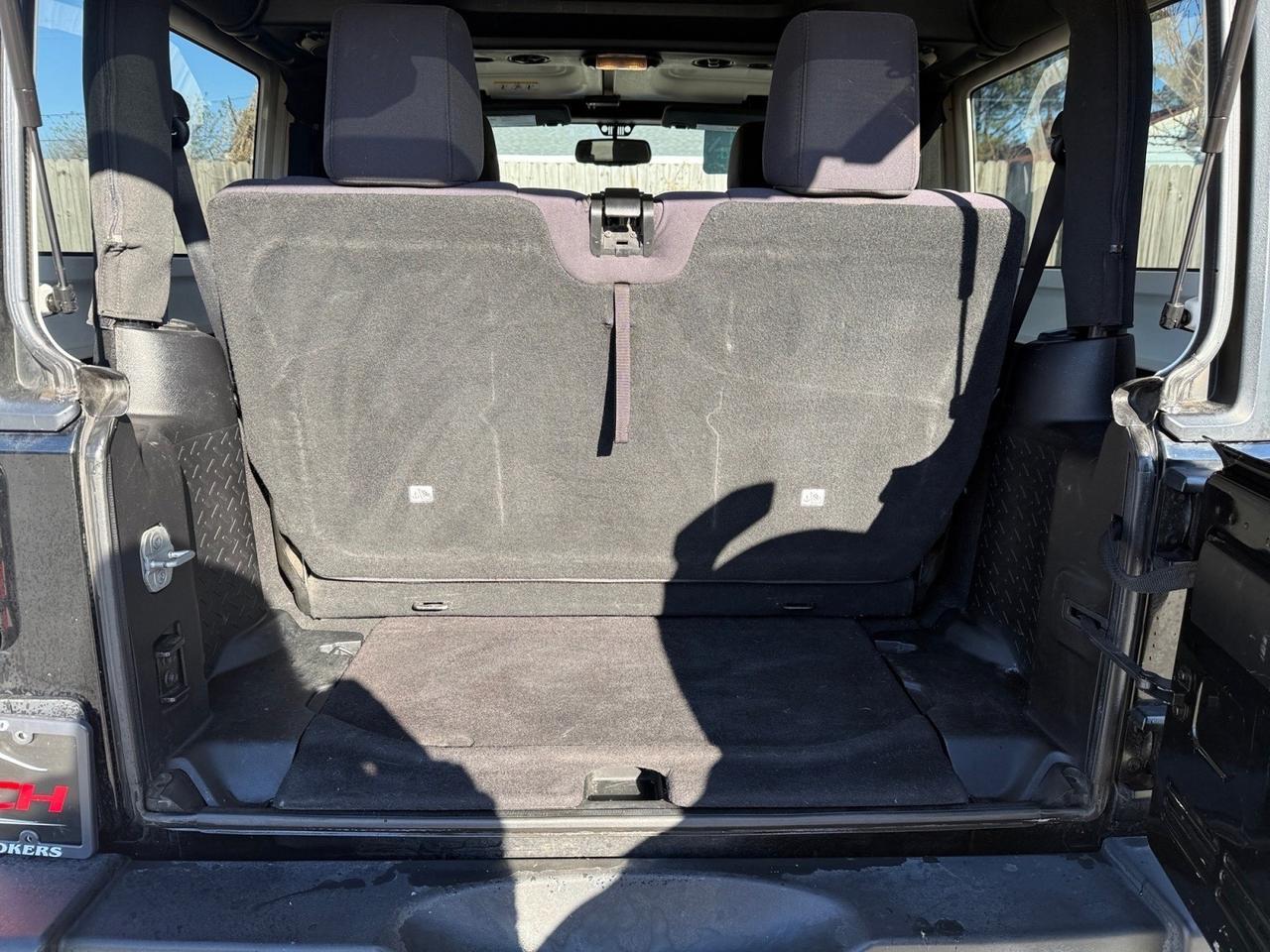 2013 Jeep Wrangler Sport, RUNNING BOARDS, TOW PACKAGE, POWER/HEATED MIRRORS, KEYLESS ENTRY, BLUETOOTH, CRUISE CONTROL, POWERED WINDOW/LOCKS, CLEAN CARFAX, THIS JEEP IS READY FOR ITS NEXT ADVENTURE! Norfolk VA