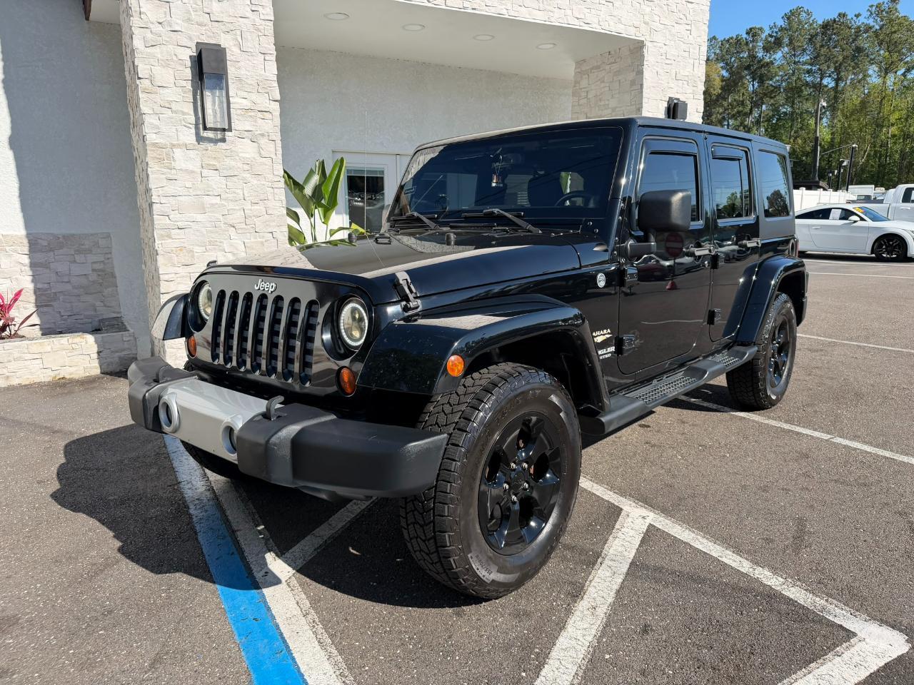 2013 Jeep Wrangler Unlimited 4WD 4dr Sahara Jacksonville FL