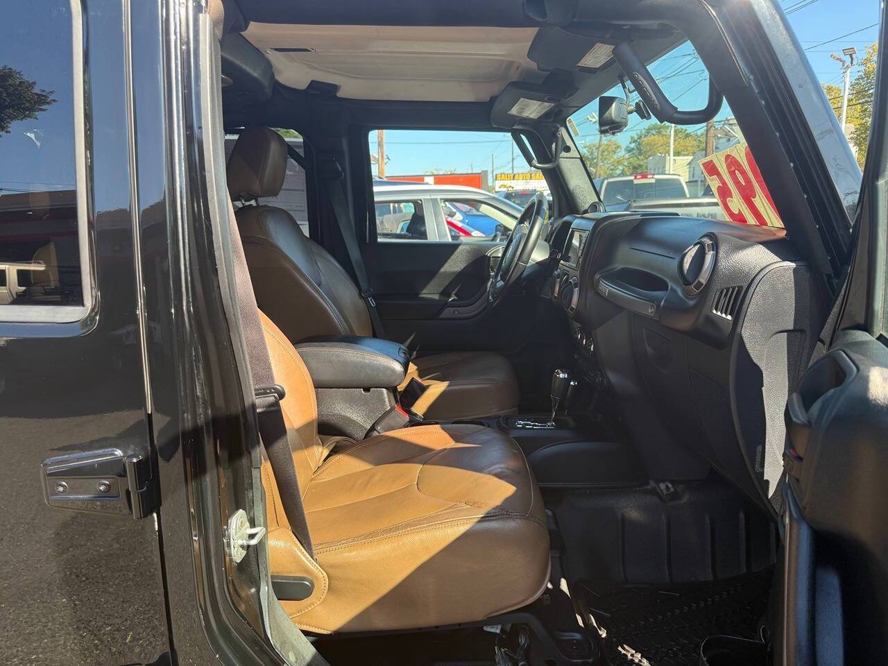 2013 Jeep Wrangler Unlimited Moab 4x4 4dr SUV Edison NJ