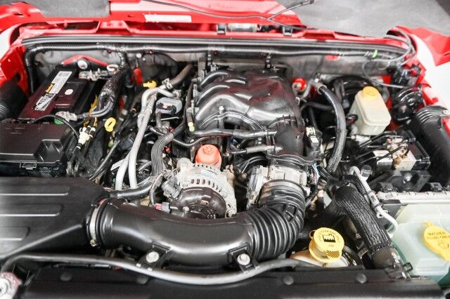 2013 Jeep Wrangler Unlimited Sahara 4WD 4dr SUV Chicago IL