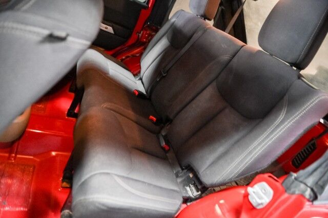 2013 Jeep Wrangler Unlimited Sahara 4WD 4dr SUV Chicago IL