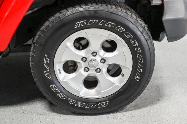 2013 Jeep Wrangler Unlimited Sahara 4WD 4dr SUV Chicago IL