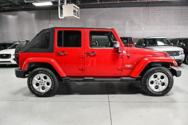 2013 Jeep Wrangler Unlimited Sahara 4WD 4dr SUV Chicago IL