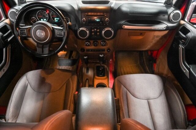 2013 Jeep Wrangler Unlimited Sahara 4WD 4dr SUV Chicago IL