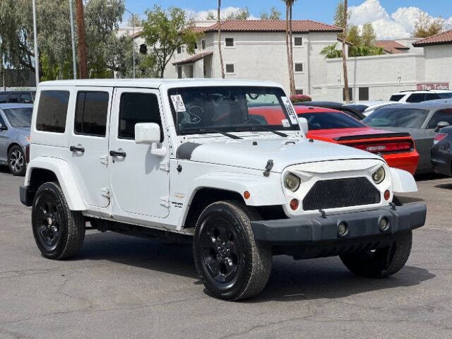 2013 Jeep Wrangler Unlimited Sahara 4WD