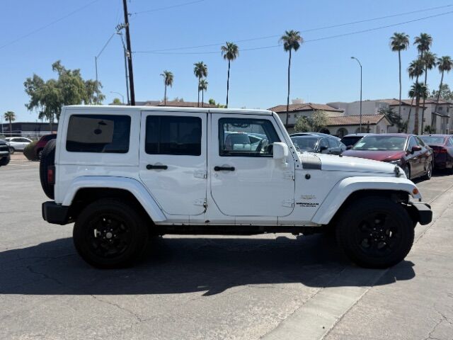 2013 Jeep Wrangler Unlimited Sahara 4WD