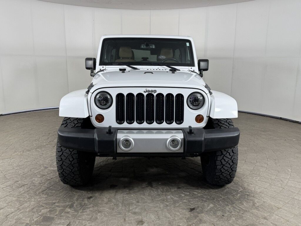 2013 Jeep Wrangler Unlimited Sahara 4x4 w/Leather Maumee OH