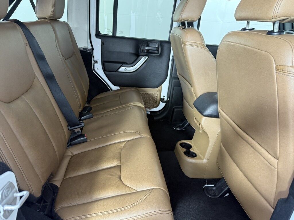 2013 Jeep Wrangler Unlimited Sahara 4x4 w/Leather Maumee OH