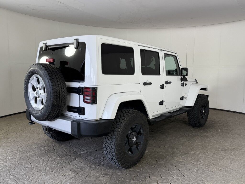2013 Jeep Wrangler Unlimited Sahara 4x4 w/Leather Maumee OH